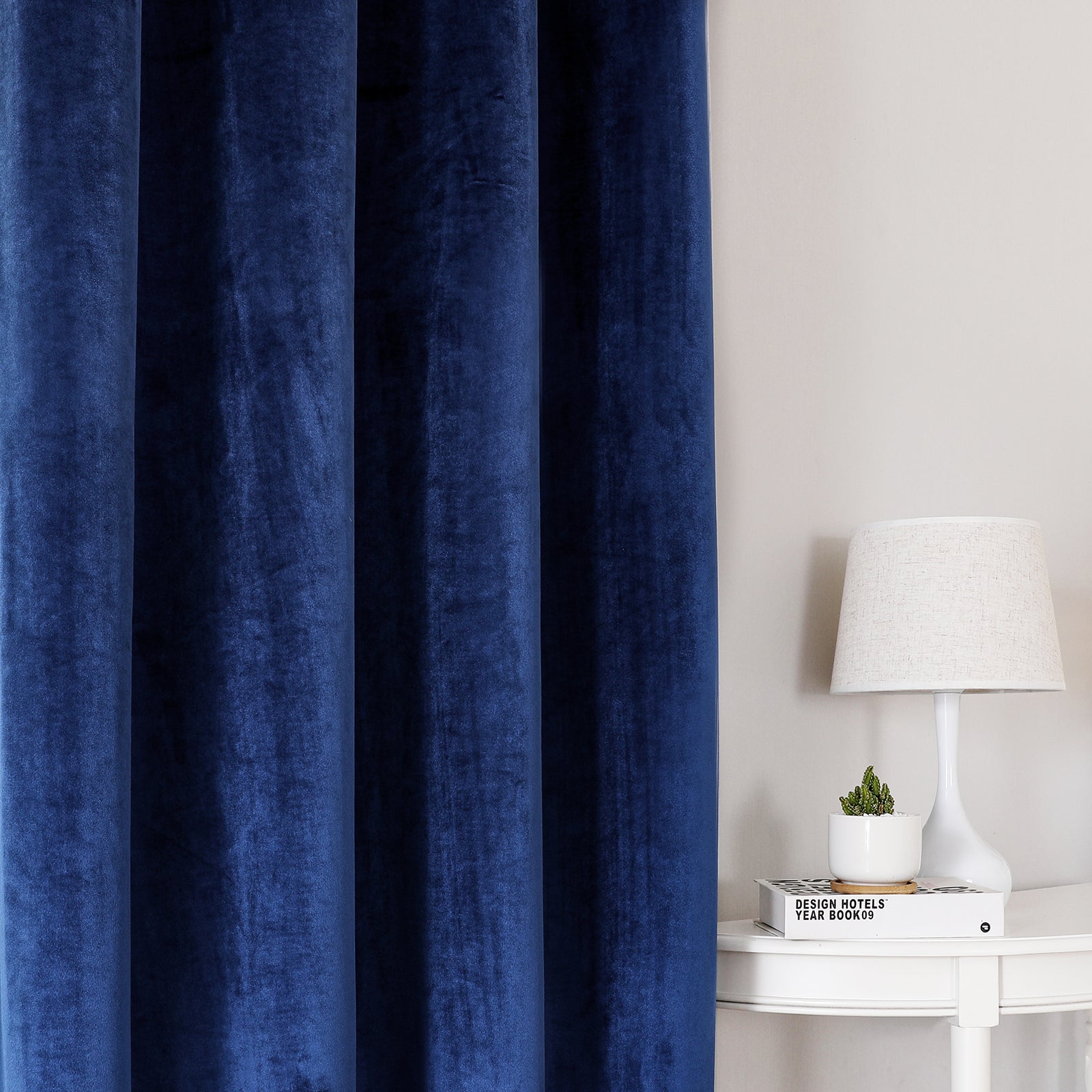 Modern Velvet Solid Colorful Blackout Thermal Curtains